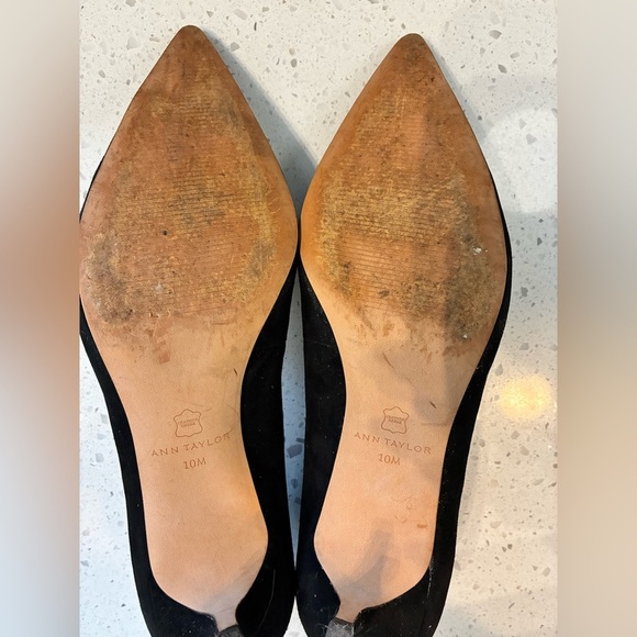 Ann Taylor Black Suede Heels - Picture 6 of 6